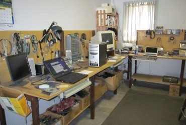 Laptop Repair Shops